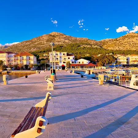 Daire Starigrad-paklenica 1